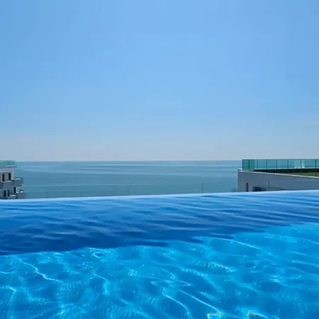 Infinity Luxury ナボダリ